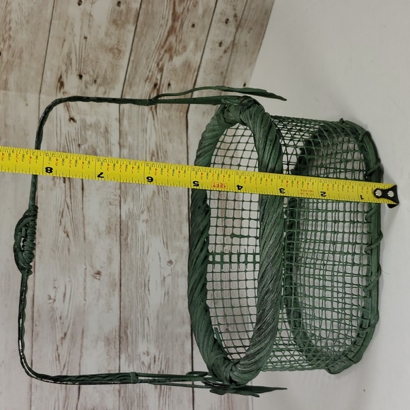 Set of 2 Vintage Wicker Metal Basket - Picture 5 of 15